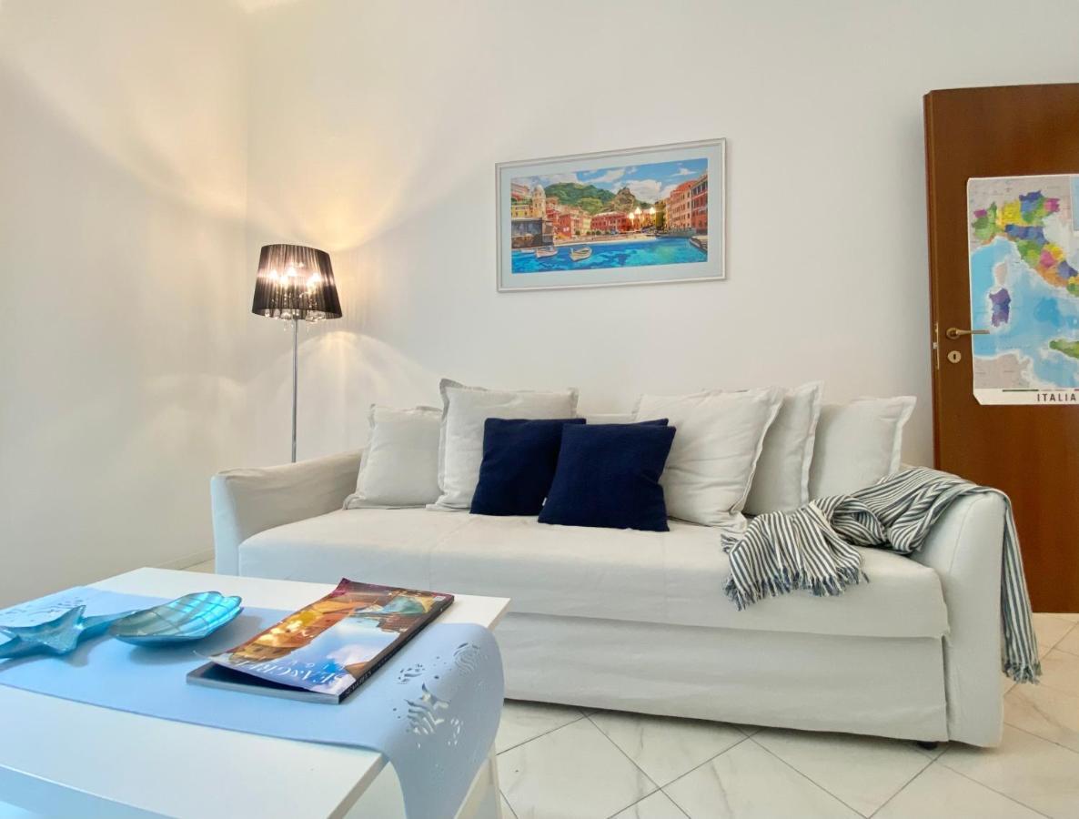 Terminal Apartment Генуя Екстер'єр фото